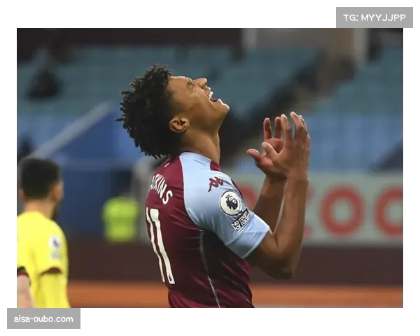 明斯21次空中对抗胜利 维拉后卫制空能力强